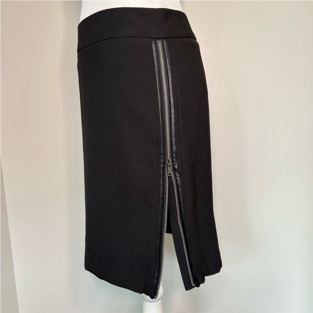Banana Republic Black Pencil Skirt w/Faux Leather Trimmed Side Zipper, 6
